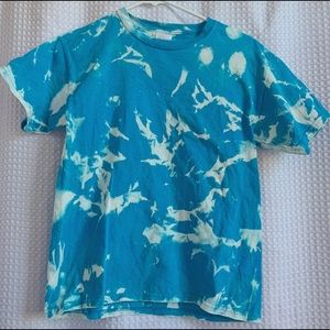 bleach dyed basic blue tshirt